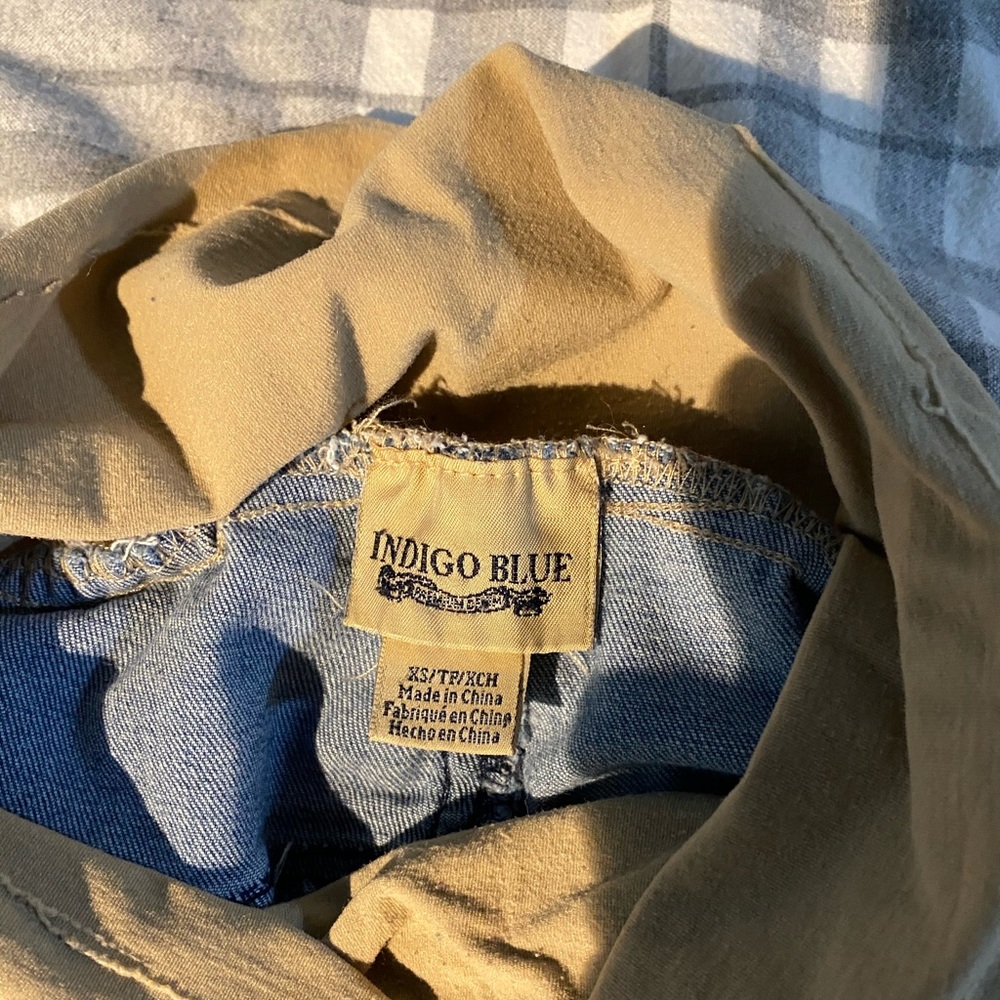 Maternity Pants. - Picture 3 of 4